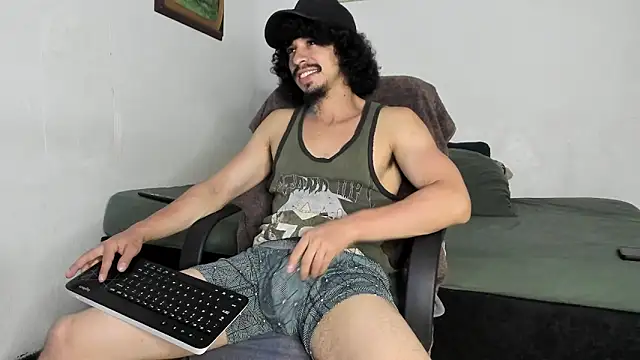 TristanWoods online show from November 13, 2025, 10:19 am