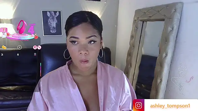 ashley Tompson1 online show from March 4, 2025, 3:26 pm