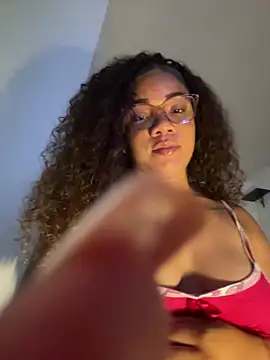 ashley Tompson1 online show from April 1, 2026, 11:33 am