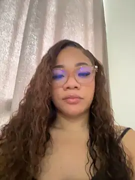 Snapshot of ashley_Tompson1 chatting on October 17, 2025, 12:40 pm ashley Tompson1 online show from October 17, 2025, 12:40 pm