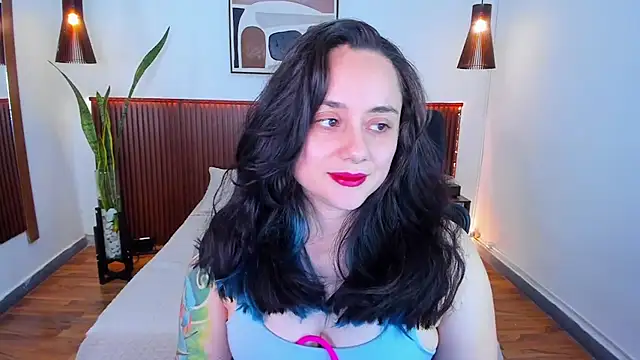 Snapshot of KatherineBond chatting on September 8, 2025, 7:35 pm KatherineBond online show from September 8, 2025, 7:35 pm