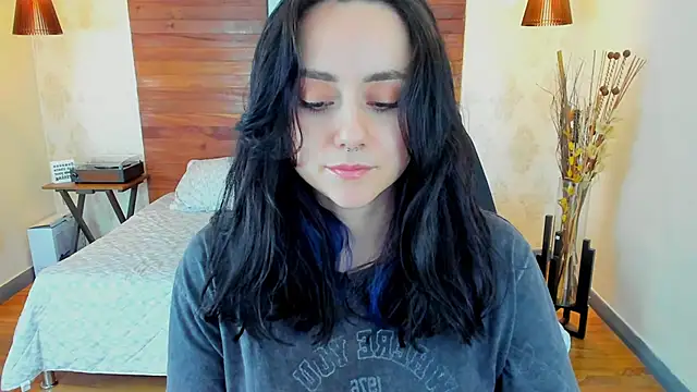 Snapshot of KatherineBond chatting on March 1, 2025, 10:42 pm KatherineBond online show from March 1, 2025, 10:42 pm