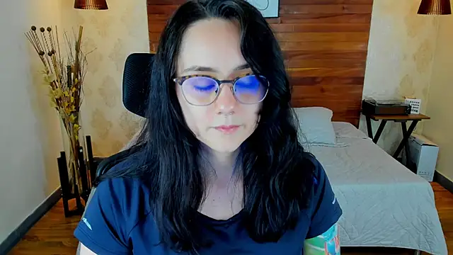 Snapshot of KatherineBond chatting on March 12, 2025, 11:12 pm KatherineBond online show from March 12, 2025, 11:12 pm