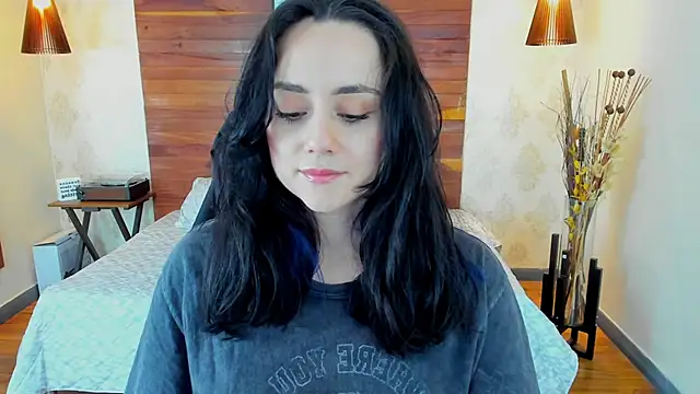 Snapshot of KatherineBond chatting on March 2, 2025, 1:47 am KatherineBond online show from March 2, 2025, 1:47 am