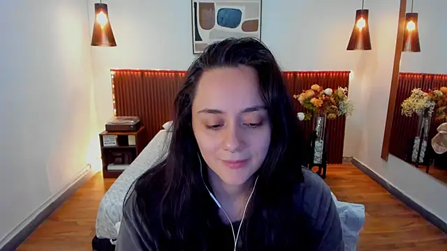 KatherineBond online show from May 27, 2026, 7:10 pm