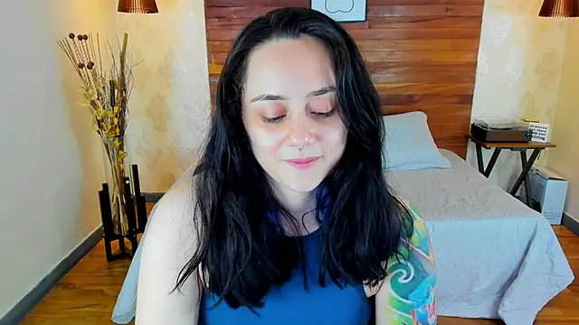 Snapshot of KatherineBond chatting on March 8, 2025, 8:14 pm KatherineBond online show from March 8, 2025, 8:14 pm