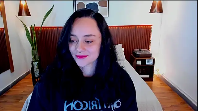 Snapshot of KatherineBond chatting on September 25, 2025, 7:31 pm KatherineBond online show from September 25, 2025, 7:31 pm