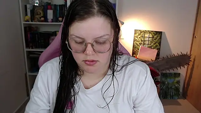 Snapshot of Gabiwaifu chatting on July 19, 2026, 4:54 am Gabiwaifu online show from July 19, 2026, 4:54 am