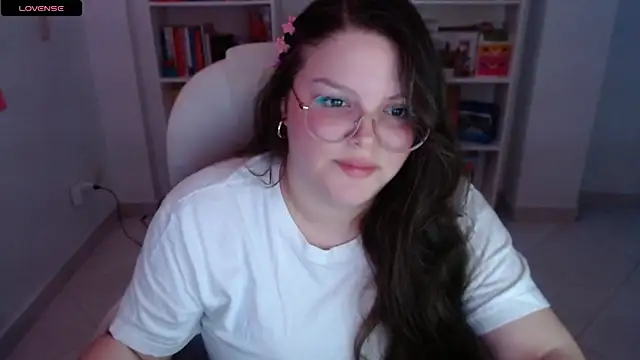 Snapshot of Gabiwaifu chatting on February 3, 2025, 6:49 pm Gabiwaifu online show from February 3, 2025, 6:49 pm
