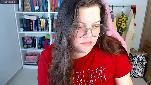 Gabiwaifu online show from November 16, 2025, 7:40 pm