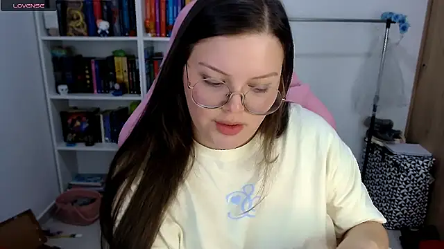 Snapshot of Gabiwaifu chatting on October 23, 2025, 11:47 pm Gabiwaifu online show from October 23, 2025, 11:47 pm