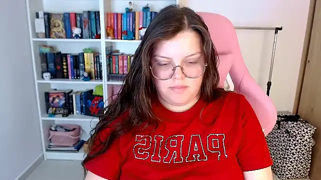 Snapshot of Gabiwaifu chatting on October 19, 2025, 5:32 am Gabiwaifu online show from October 19, 2025, 5:32 am