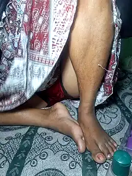 Snapshot of Priya_Bong chatting on February 3, 2026, 2:00 am Priya Bong online show from February 3, 2026, 2:00 am