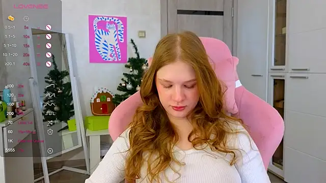 TrissMerigold9 online show from January 13, 2026, 7:45 am