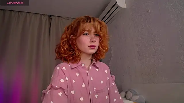 Snapshot of Evaa_Moonn_ chatting on November 17, 2025, 11:09 pm Evaa Moonn online show from November 17, 2025, 11:09 pm