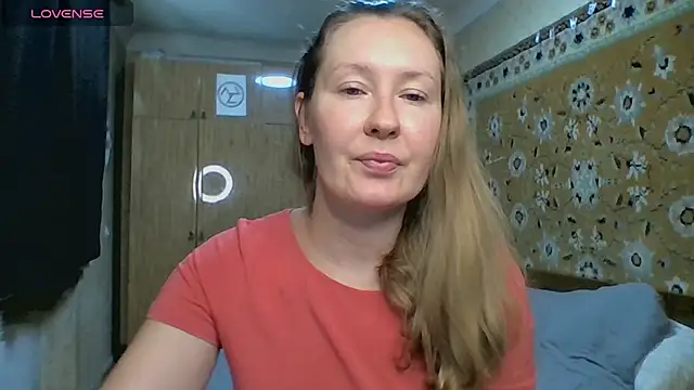 AnnaXLovers online show from July 16, 2026, 8:44 am