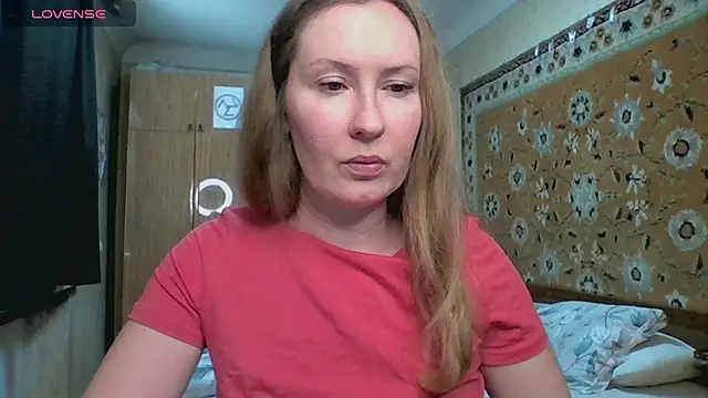 AnnaXLovers online show from June 17, 2026, 10:58 am