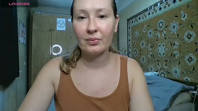 AnnaXLovers online show from July 8, 2026, 8:26 am