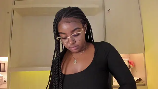 tamaraa smiith online show from March 21, 2026, 7:40 pm