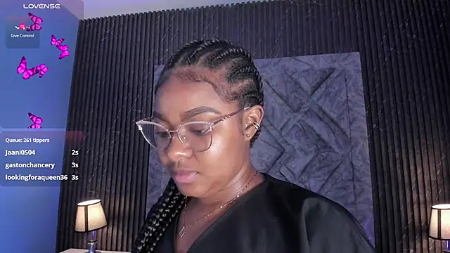 Snapshot of tamaraa_smiith chatting on October 7, 2025, 7:48 pm tamaraa smiith online show from October 7, 2025, 7:48 pm