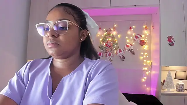 tamaraa smiith online show from December 4, 2025, 8:41 pm