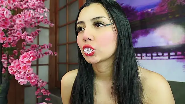 miss lizith online show from September 19, 2025, 11:03 am