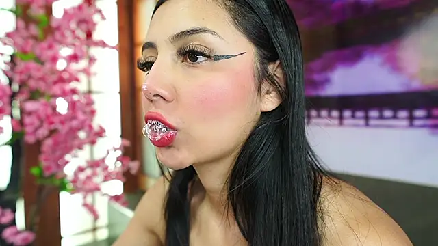 miss lizith online show from October 2, 2025, 11:02 am