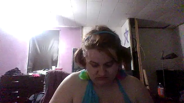 Snapshot of Sweetexibition chatting on March 7, 2025, 9:40 am Sweetexibition online show from March 7, 2025, 9:40 am