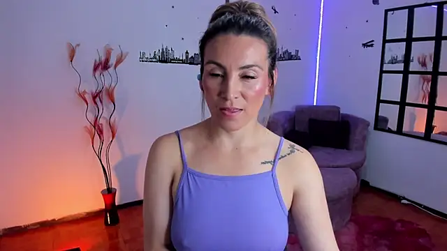 Elizabeth taylor b online show from February 2, 2026, 11:37 pm