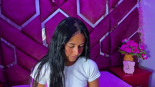 Snapshot of milly_print chatting on December 4, 2025, 3:05 am milly print online show from December 4, 2025, 3:05 am