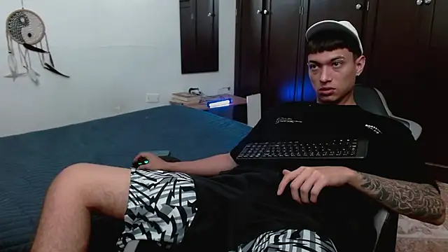 aaron blug online show from December 20, 2025, 4:10 pm