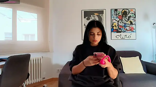 Snapshot of Arya_33 chatting on October 27, 2025, 10:27 am Arya 33 online show from October 27, 2025, 10:27 am