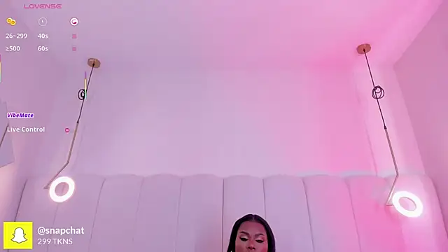 Snapshot of _huge_boobs_ebony chatting on October 6, 2025, 7:03 pm  huge boobs ebony online show from October 6, 2025, 7:03 pm