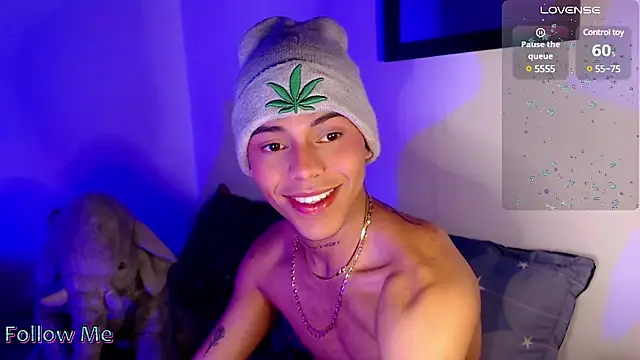 Snapshot of visaelX chatting on March 11, 2025, 9:45 am visaelX online show from March 11, 2025, 9:45 am