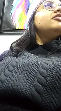  Miaaleon online show from February 25, 2025, 7:27 pm