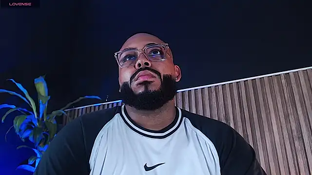 DilanJonnes  online show from January 29, 2025, 10:11 pm