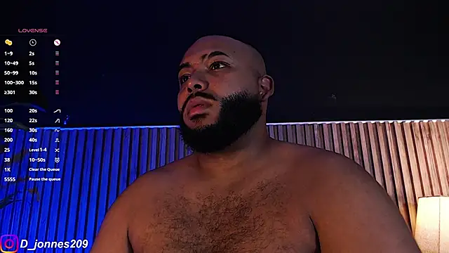 DilanJonnes  online show from October 9, 2025, 8:20 pm