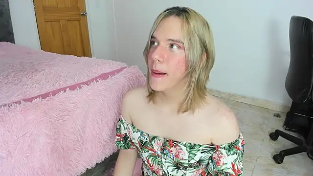 Snapshot of _Little_angel69 chatting on March 3, 2025, 6:03 pm Little angel69 online show from March 3, 2025, 6:03 pm