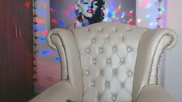 Snapshot of Isabelhot1 chatting on September 29, 2025, 9:53 pm Isabelhot1 online show from September 29, 2025, 9:53 pm