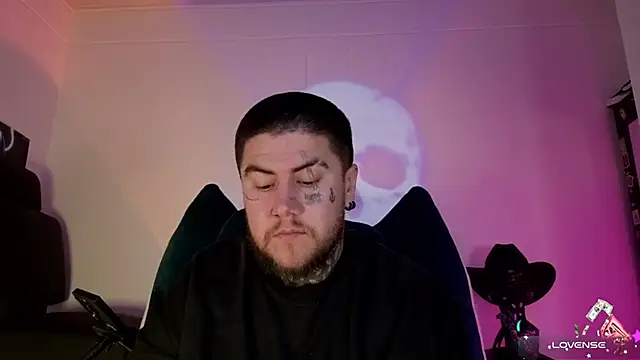 Ash gusbig online show from November 9, 2025, 4:05 am