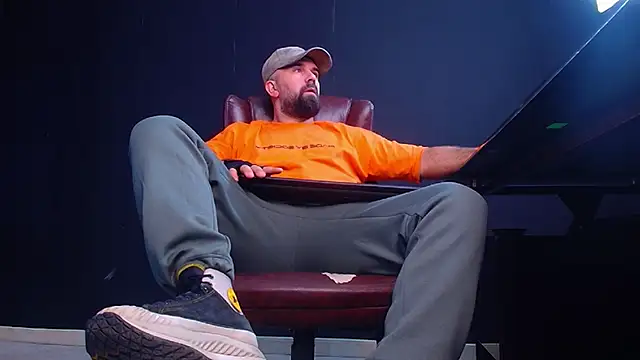 Snapshot of JackEthann chatting on October 16, 2025, 4:54 am JackEthann online show from October 16, 2025, 4:54 am