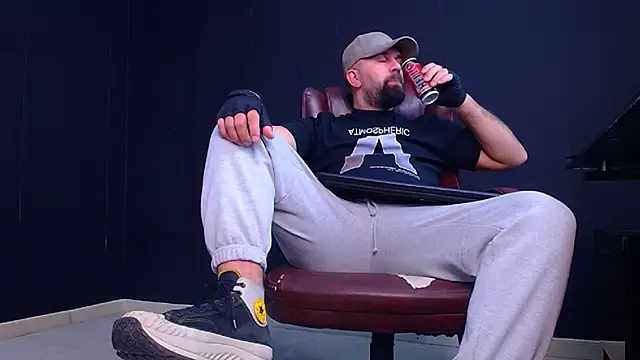 Snapshot of JackEthann chatting on October 6, 2025, 4:46 am JackEthann online show from October 6, 2025, 4:46 am