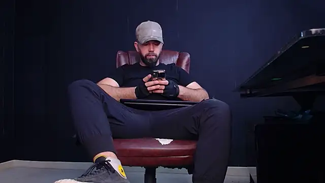 Snapshot of JackEthann chatting on October 27, 2025, 5:41 am JackEthann online show from October 27, 2025, 5:41 am