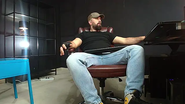 JackEthann online show from January 6, 2025, 6:47 am