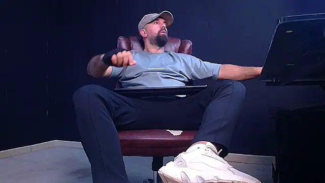 Snapshot of JackEthann chatting on September 27, 2025, 4:51 am JackEthann online show from September 27, 2025, 4:51 am