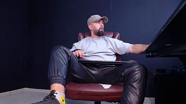 Snapshot of JackEthann chatting on October 29, 2025, 5:39 am JackEthann online show from October 29, 2025, 5:39 am