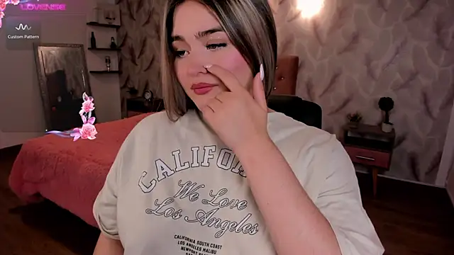 cattaleya    online show from October 10, 2025, 3:29 am