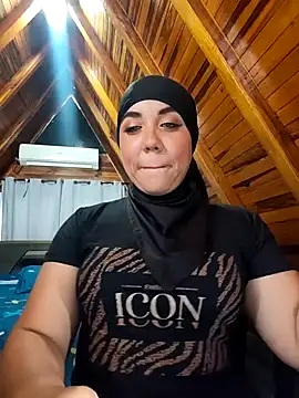 Snapshot of AmbarBurhan chatting on September 20, 2025, 4:12 pm AmbarBurhan online show from September 20, 2025, 4:12 pm