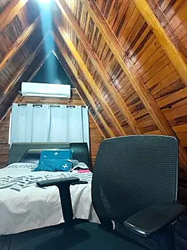 AmbarBurhan online show from November 28, 2025, 4:18 pm