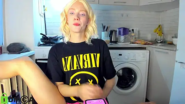  Alice Kitty online show from December 19, 2024, 12:56 pm